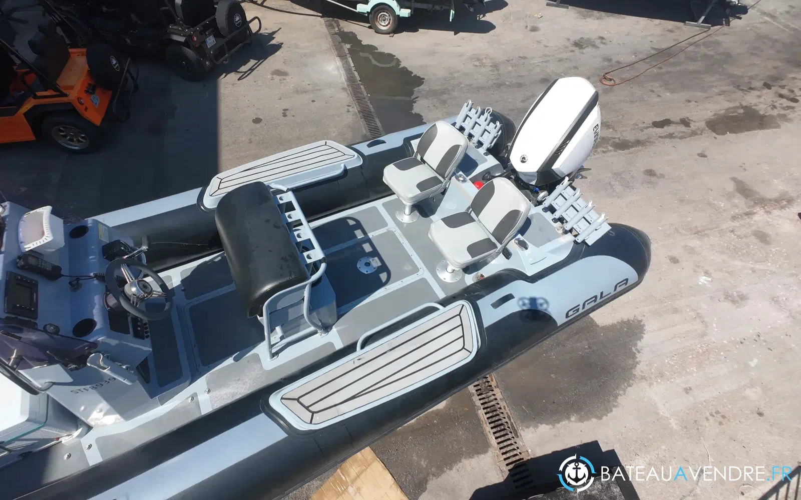 slider 7 Gala Boats V650 Fishing