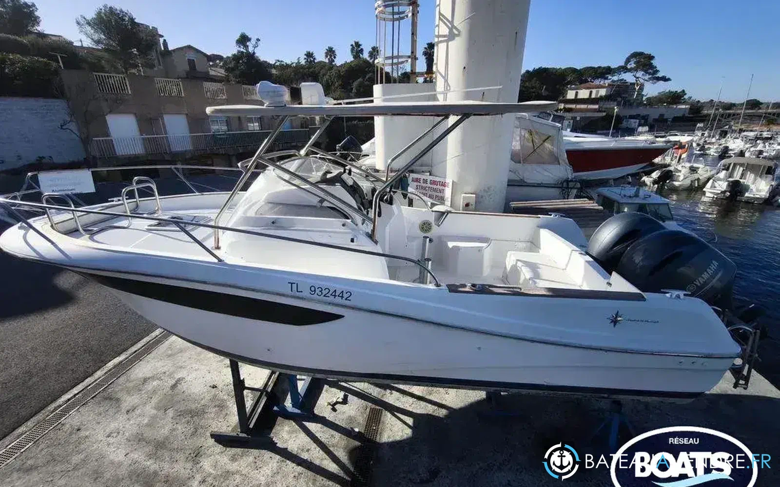 slider 0 Jeanneau Cap Camarat 7.5 WA