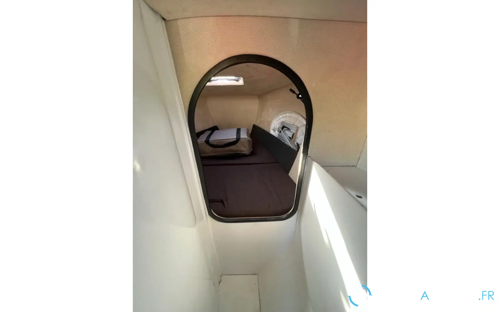 slider 26 Libertist Yachts Libertist 703