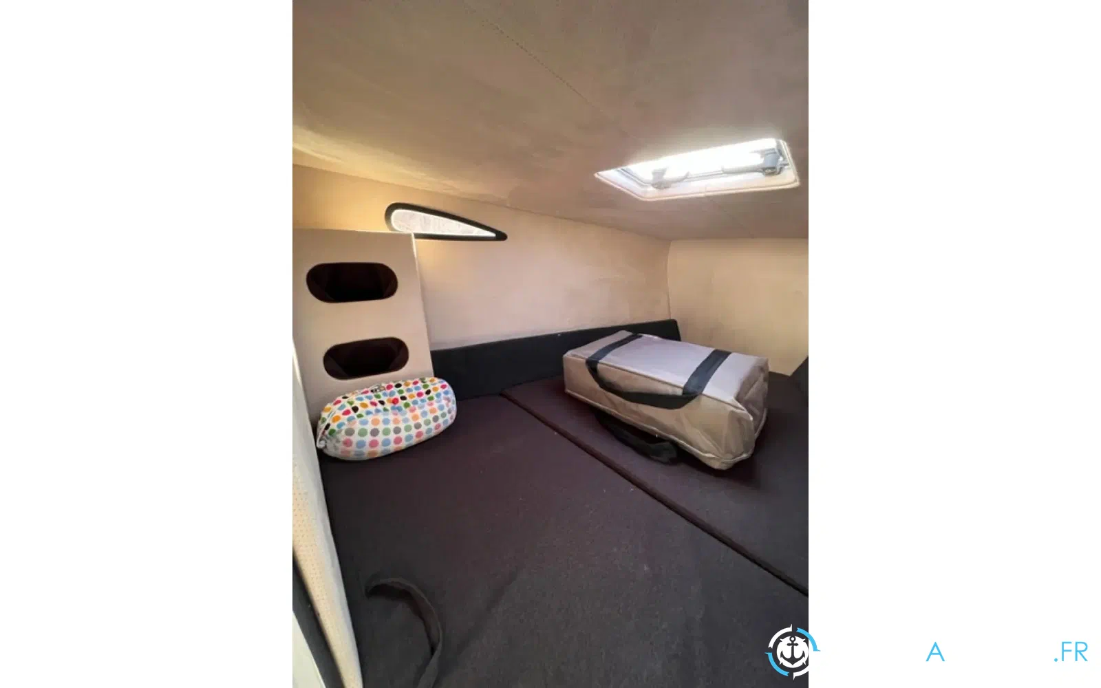 slider 27 Libertist Yachts Libertist 703