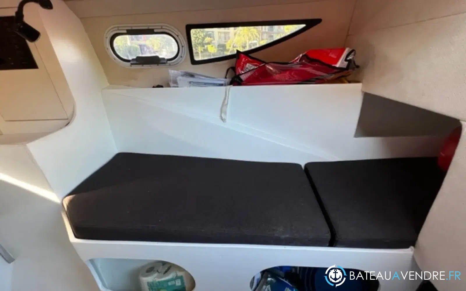 slider 29 Libertist Yachts Libertist 703