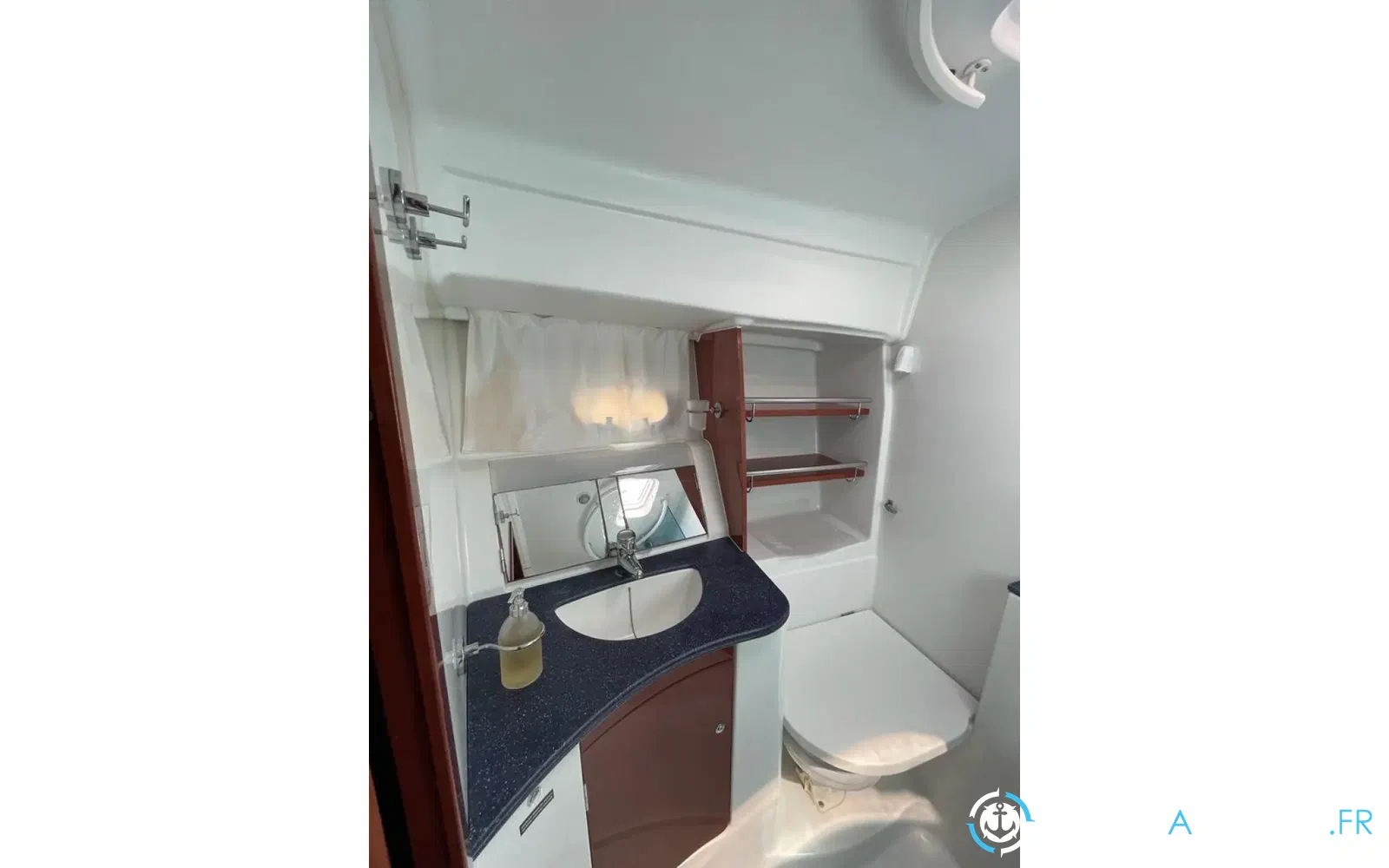 slider 34 Beneteau Antares 13.80