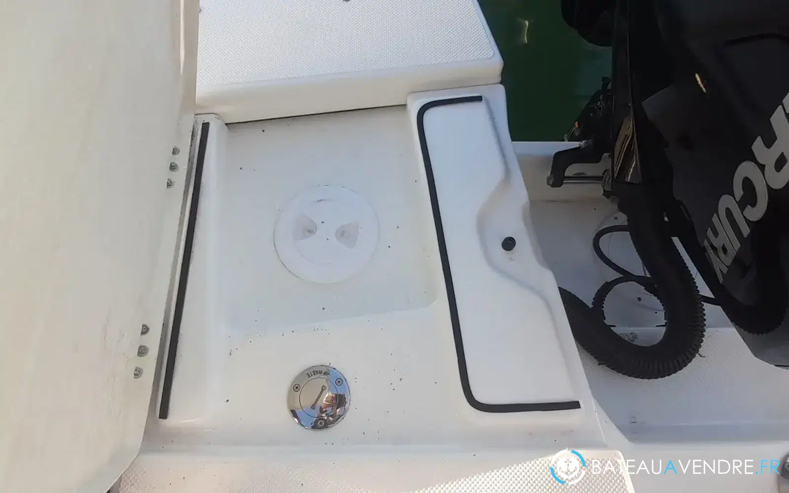 slider 14 Quicksilver Activ 755 Cruiser