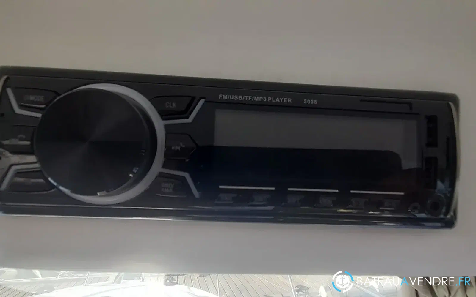 slider 22 Beneteau Antares 30 Fly