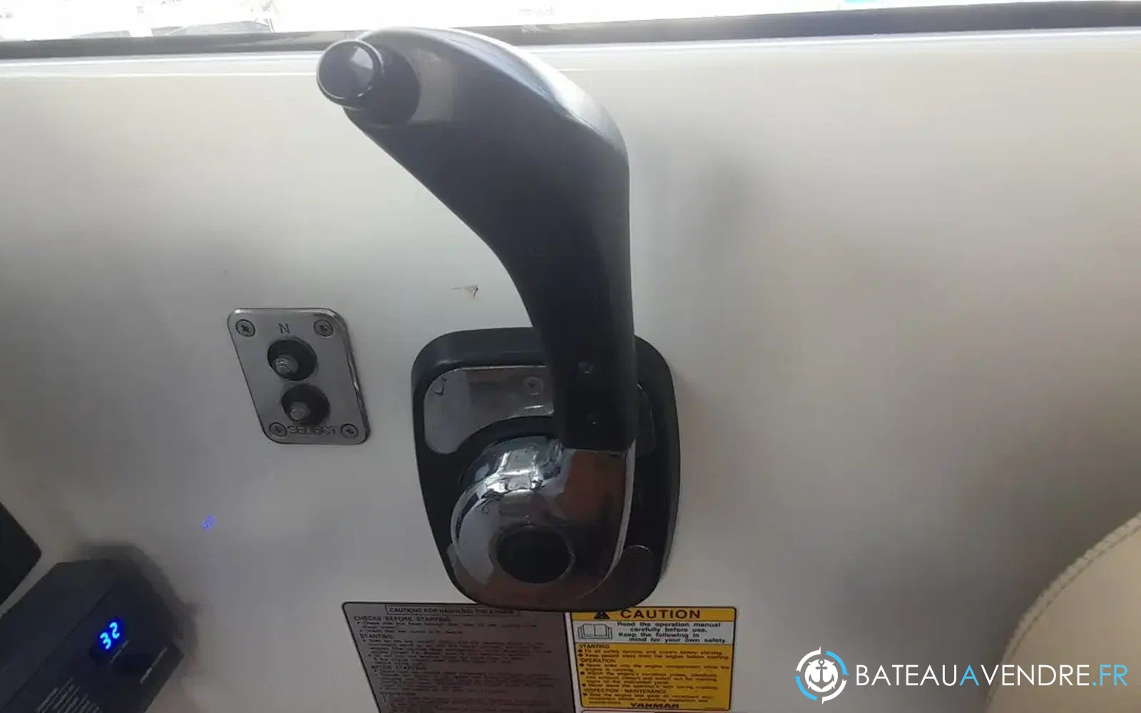 slider 62 Beneteau Antares 30 Fly