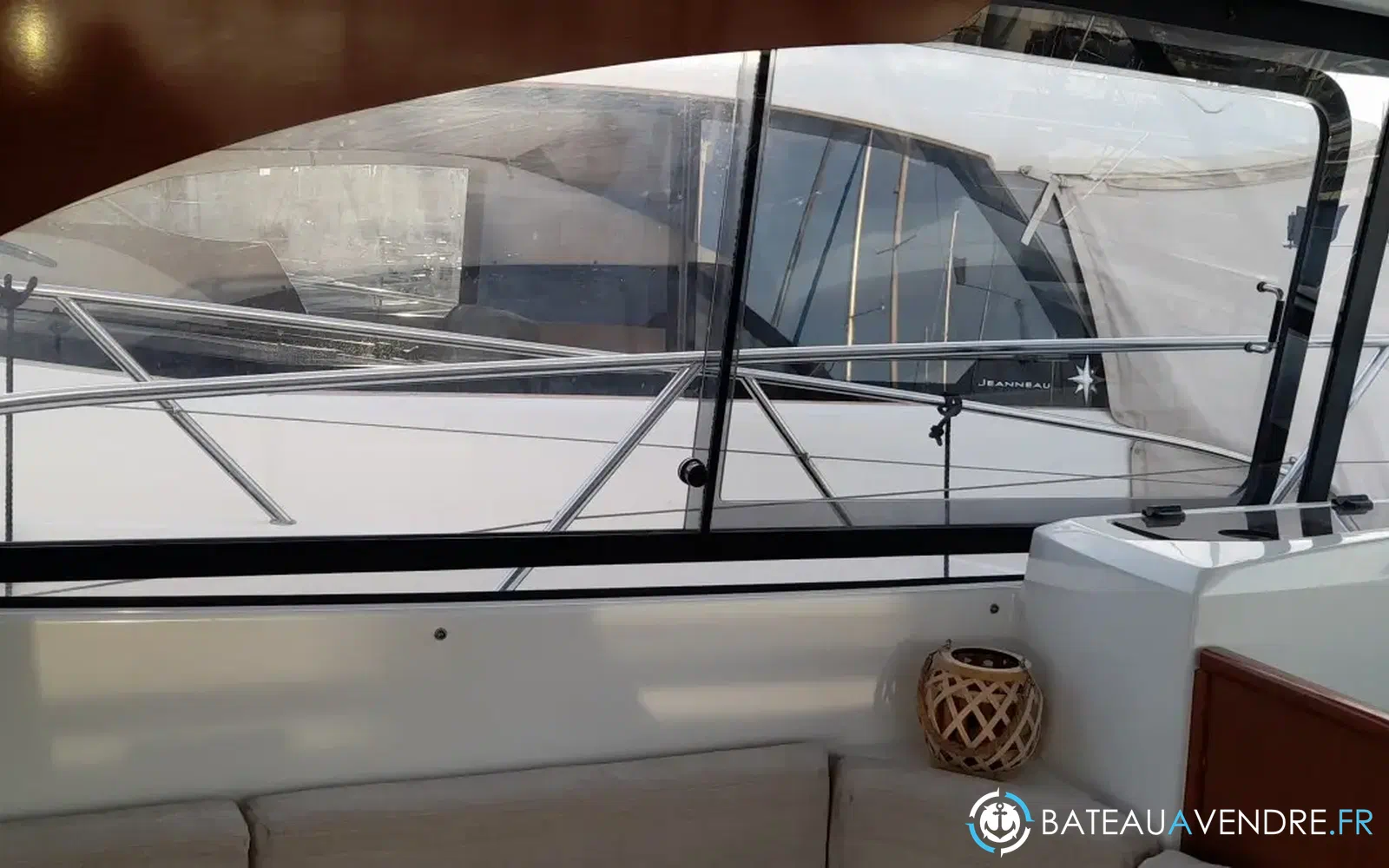 slider 80 Beneteau Antares 30 Fly