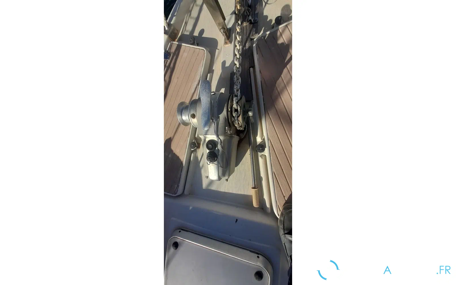 slider 10 Amel Santorin Ketch