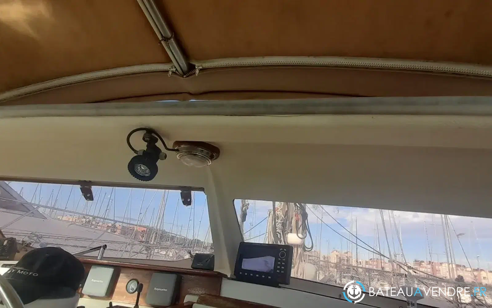slider 31 Amel Santorin Ketch