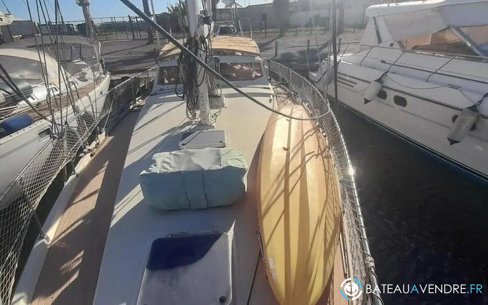 slider 3 Amel Santorin Ketch