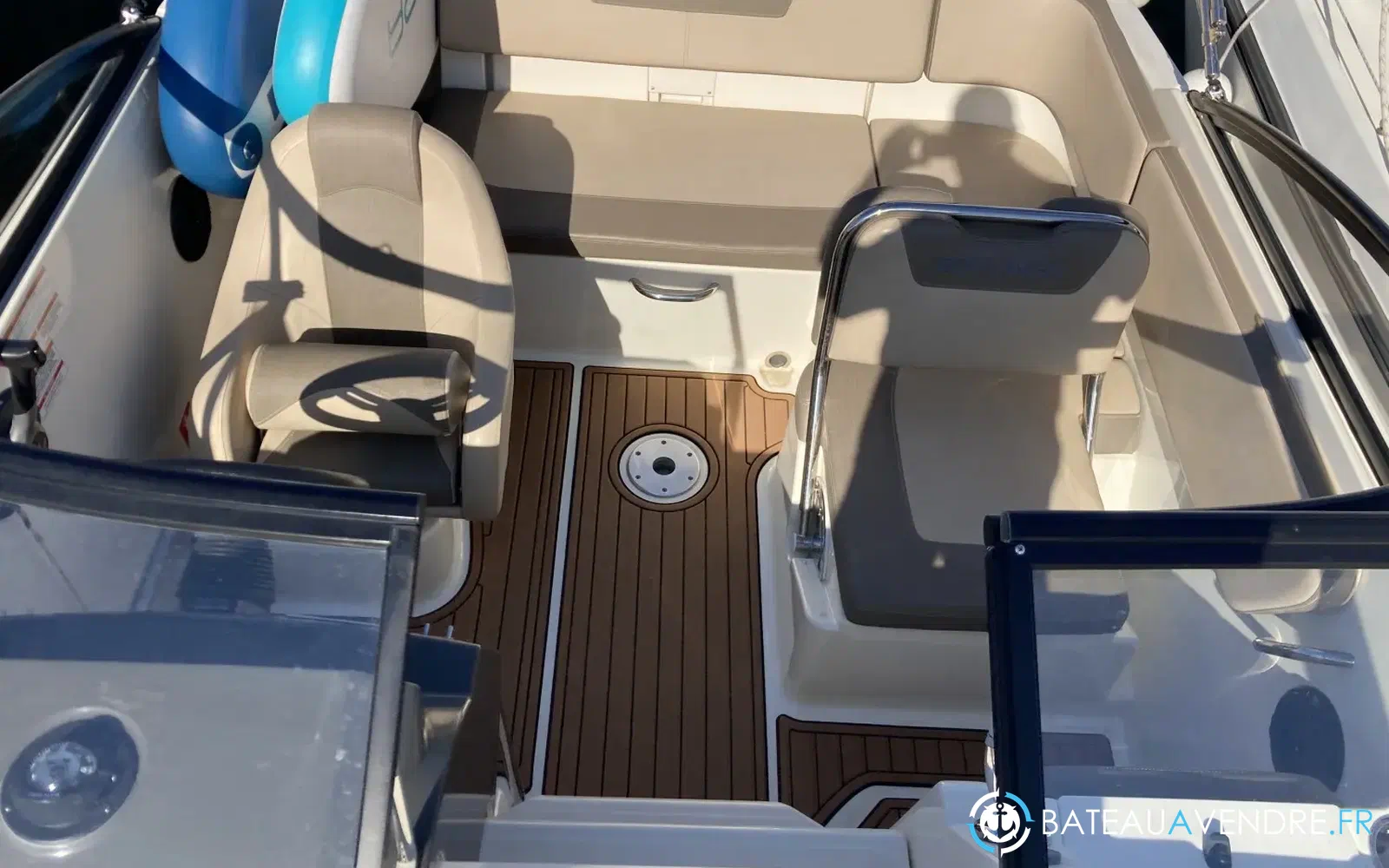 slider 4 Bayliner VR5 Cuddy OB