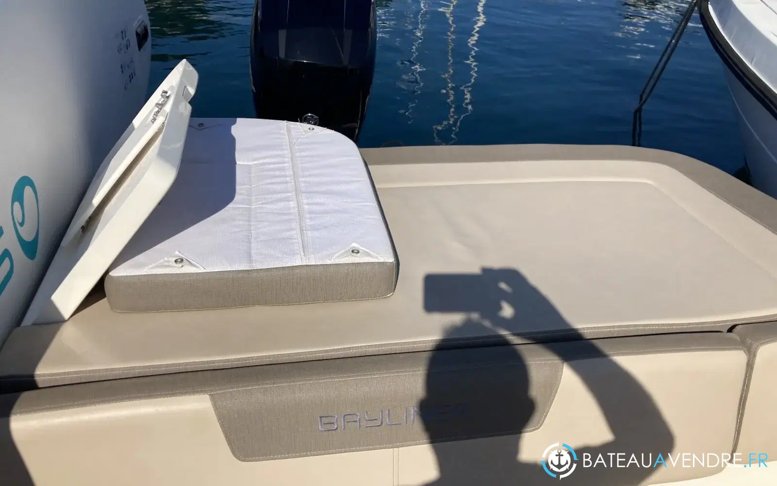 slider 6 Bayliner VR5 Cuddy OB