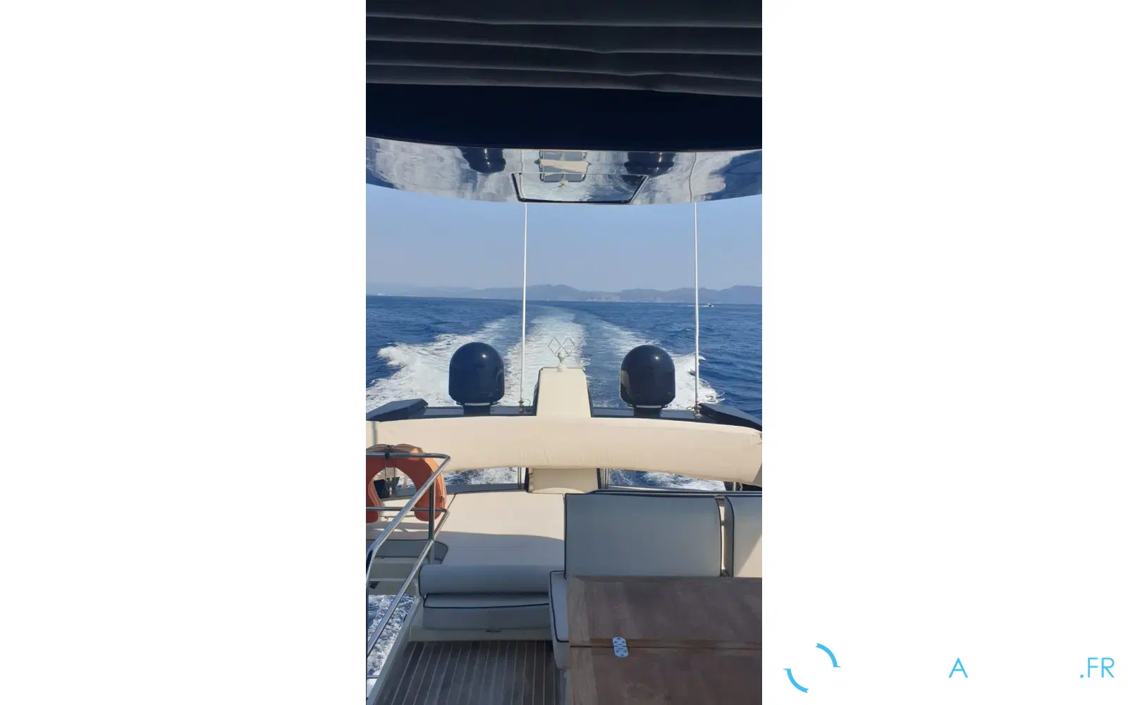 slider 6 Beneteau Monte Carlo 6