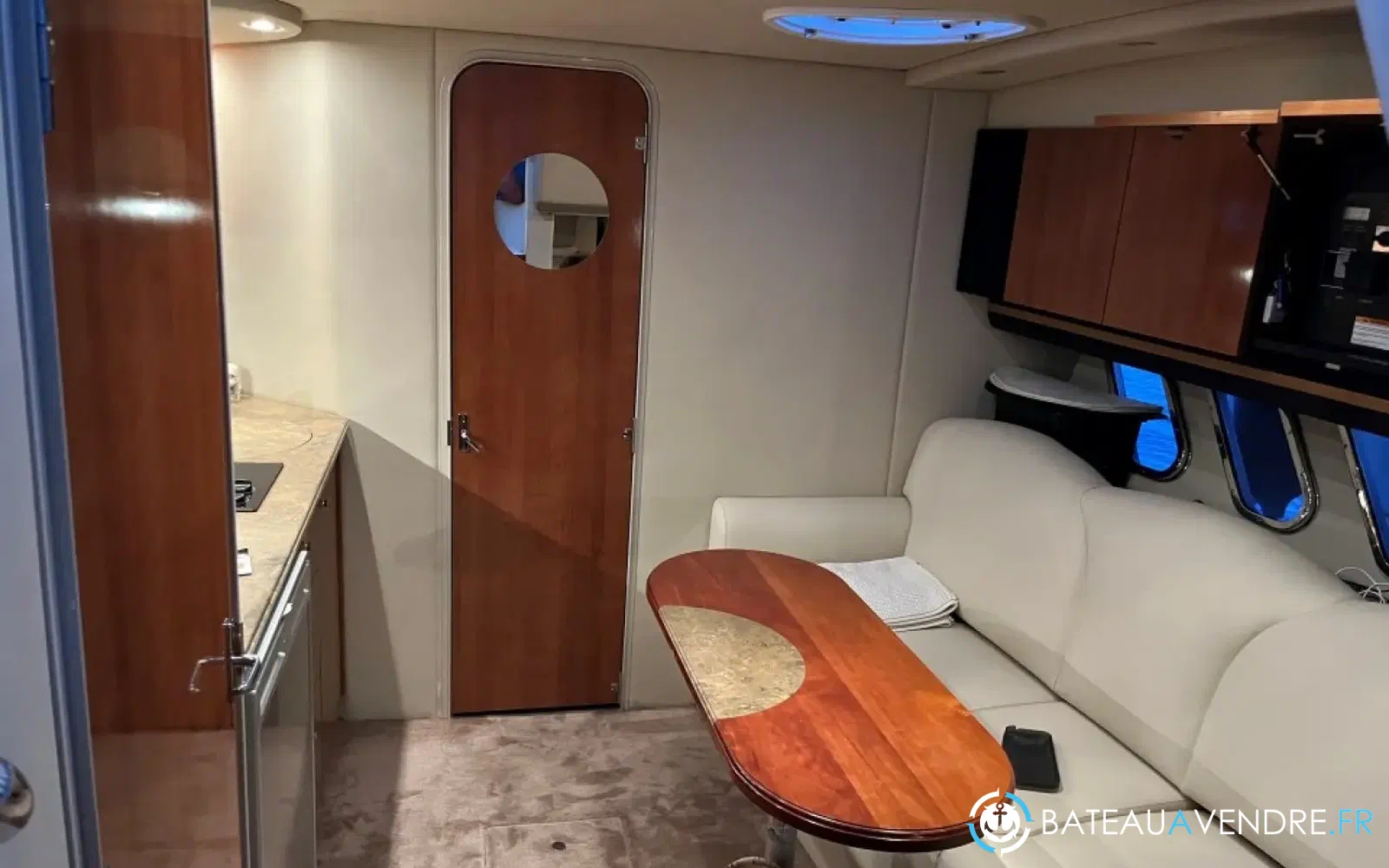 slider 18 Cruisers Yachts 330 Express