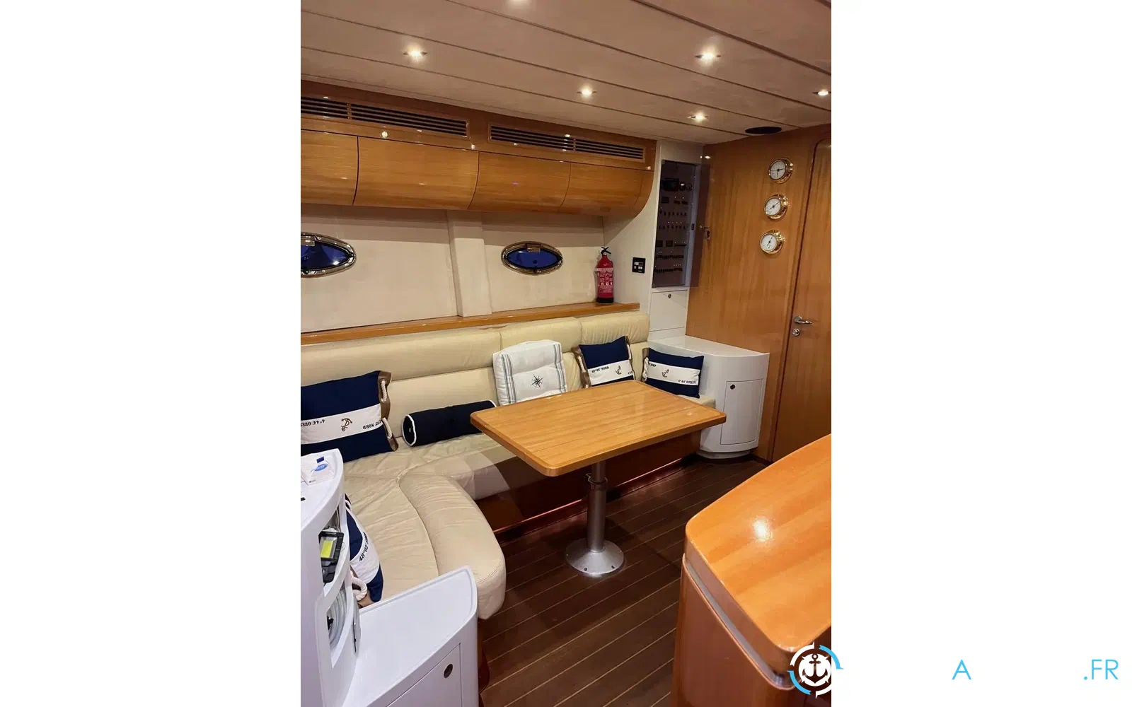 slider 14 Numarine 52 Open