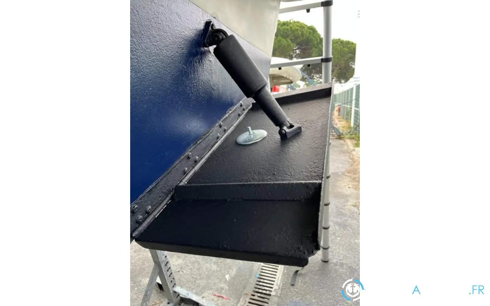 slider 18 Numarine 52 Open