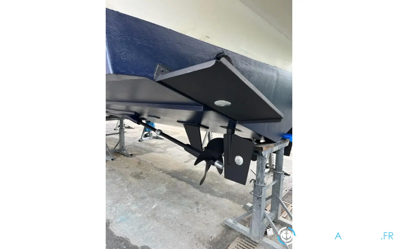 slider 19 Numarine 52 Open