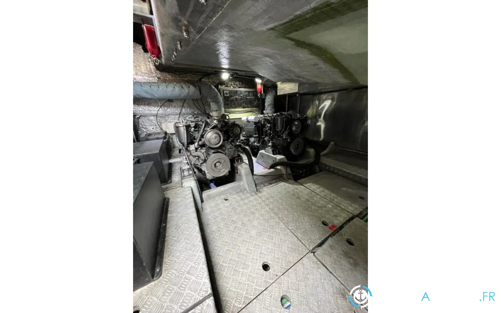 slider 26 Numarine 52 Open