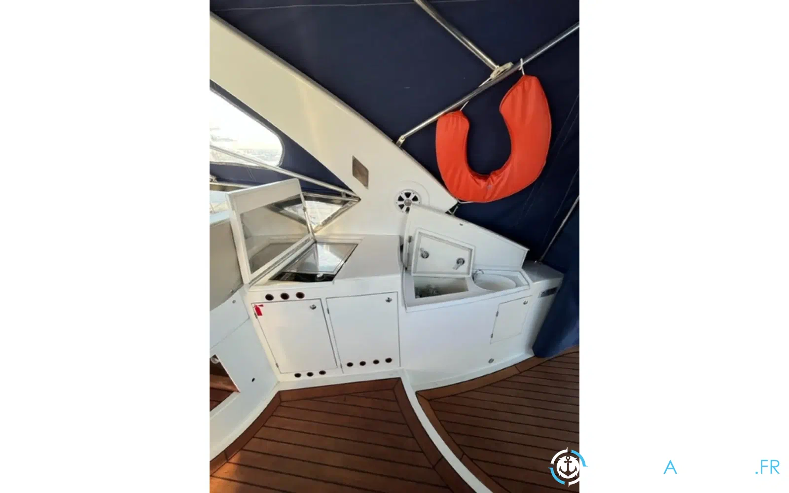 slider 34 Numarine 52 Open
