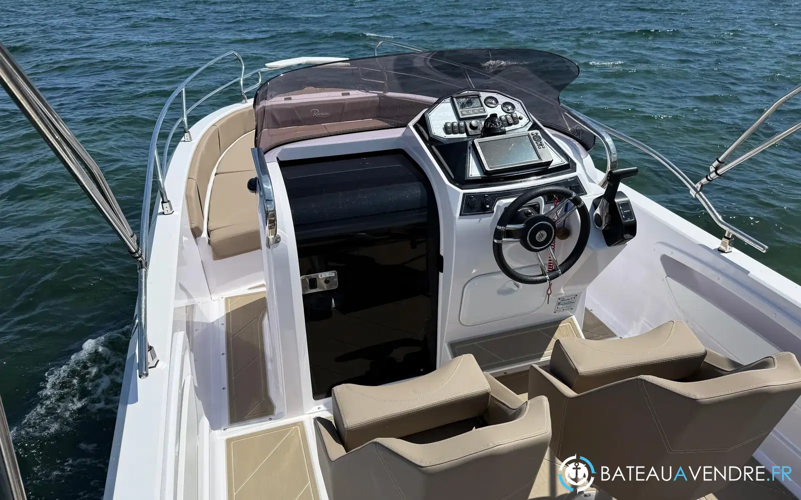 slider 3 Ranieri Voyager 21 S