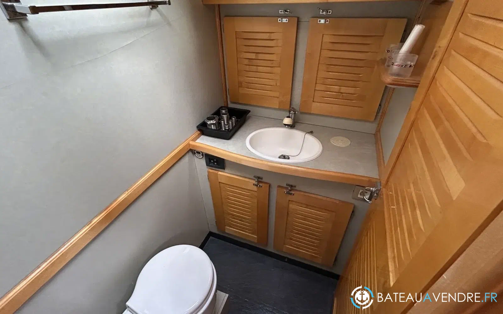 slider 9 Custom 57 bouvet petit