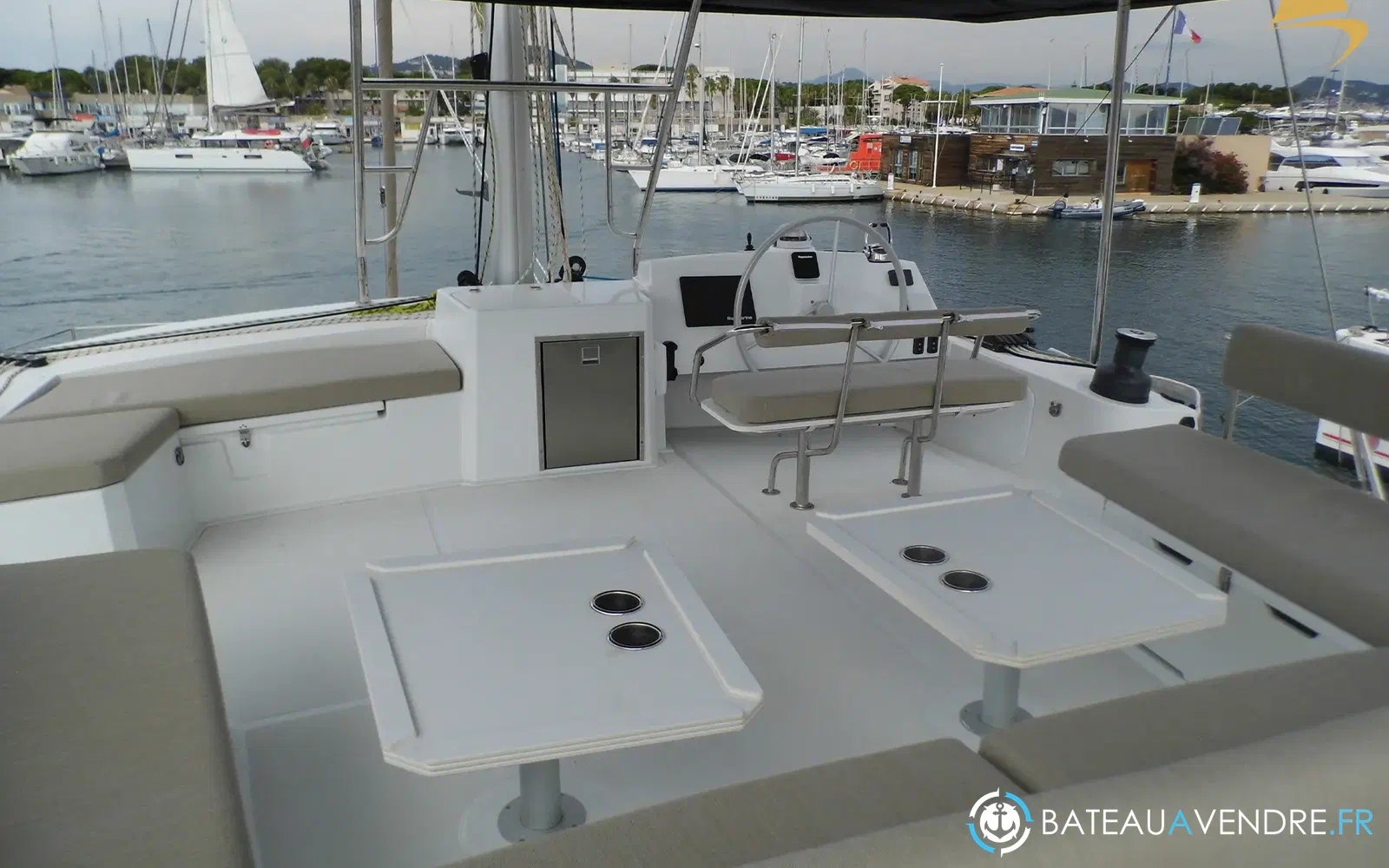 slider 4 Bali Catamarans Bali 5.4