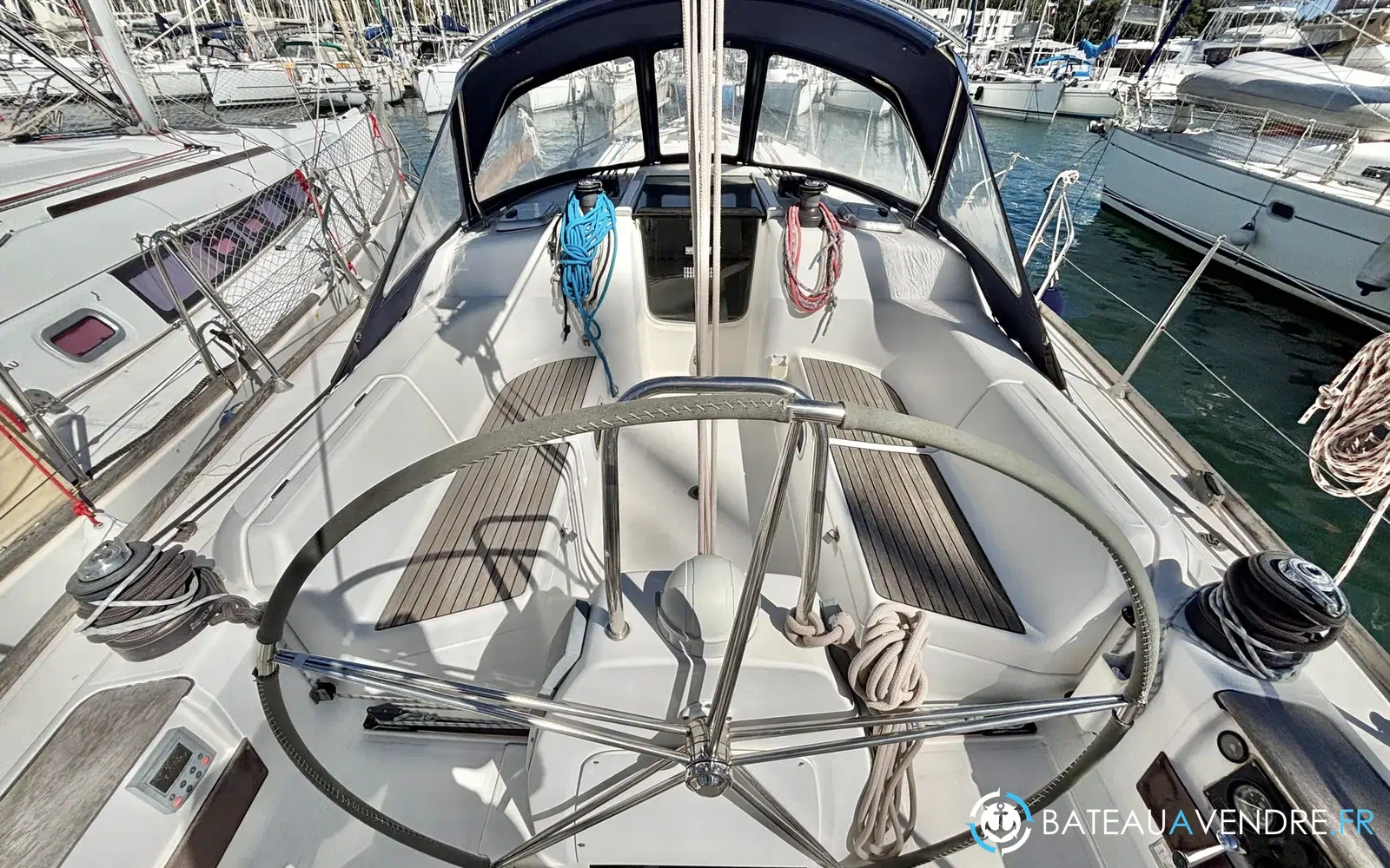 slider 1 Dufour 40 GTE