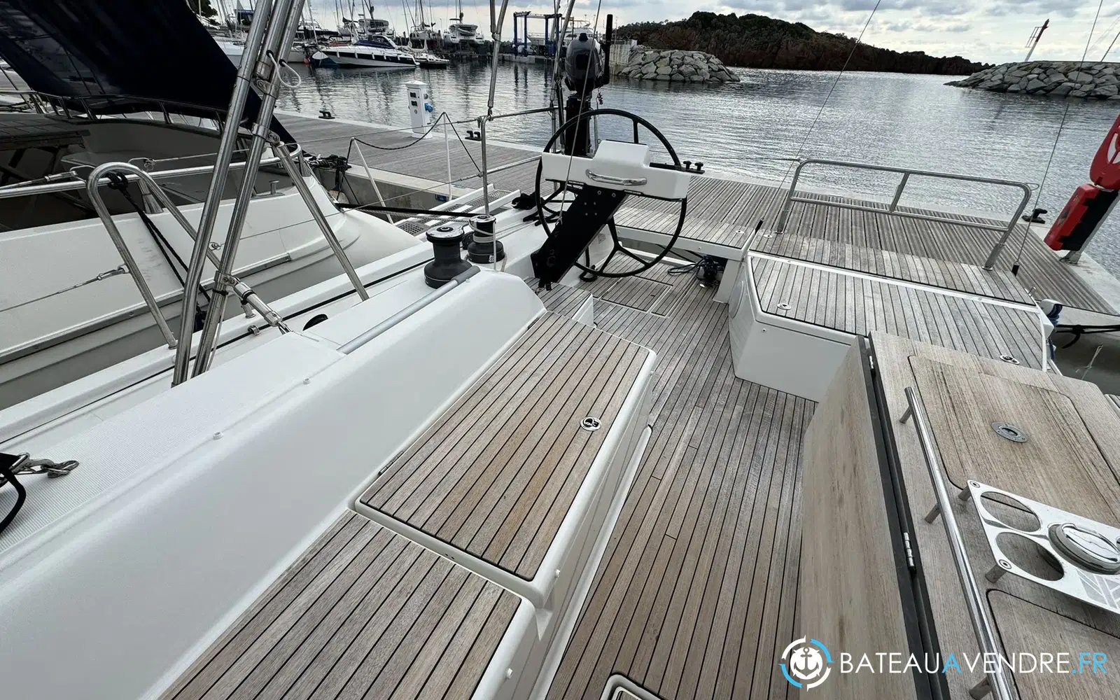 slider 24 Dufour 530
