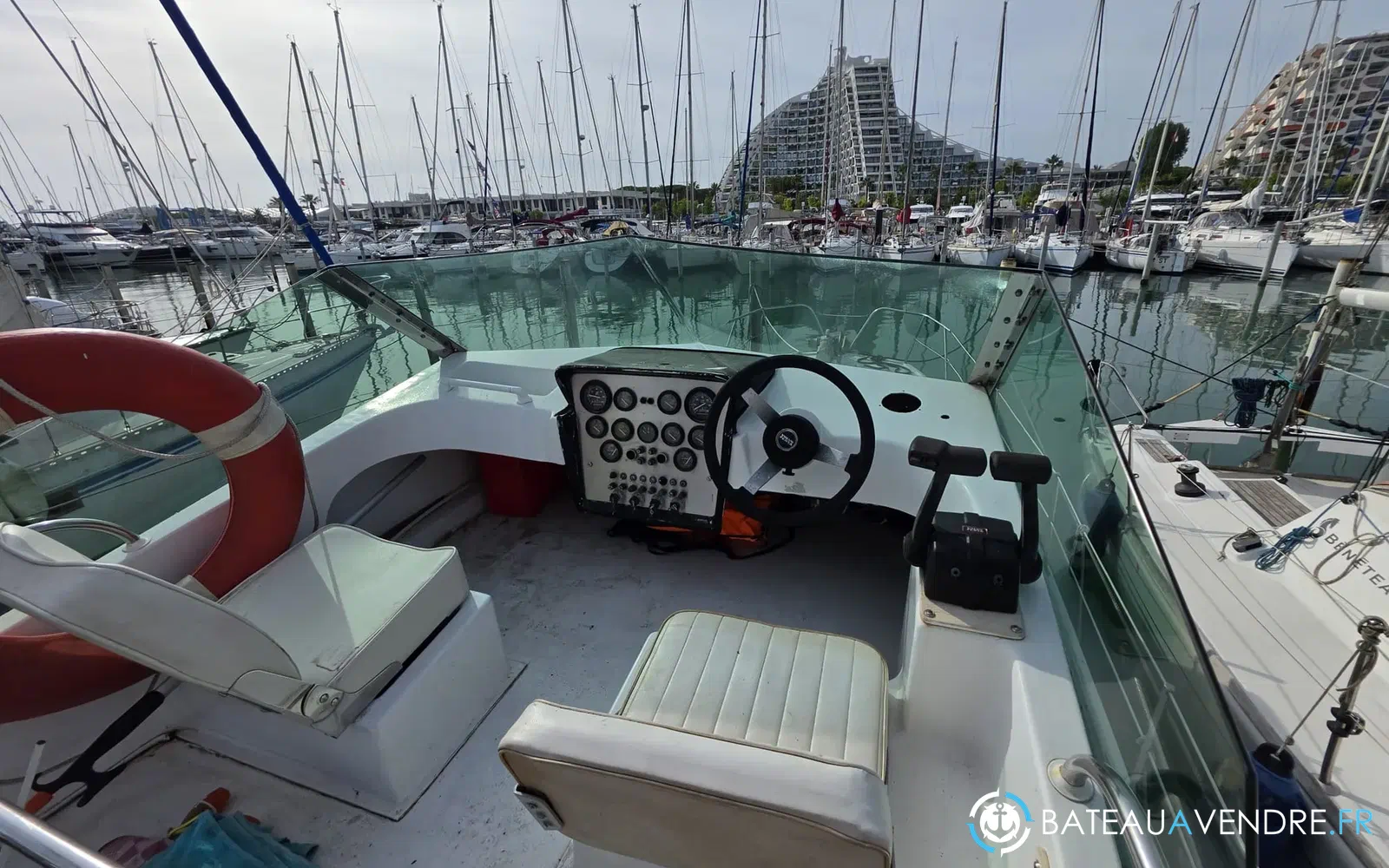 slider 10 Jeanneau Imperator 900