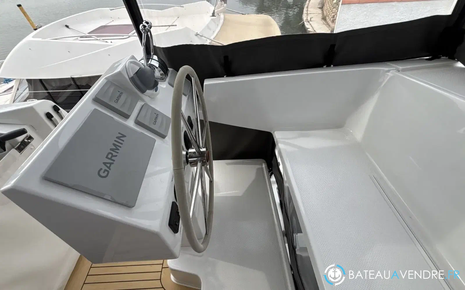 slider 13 Fountaine Pajot Astrea 42
