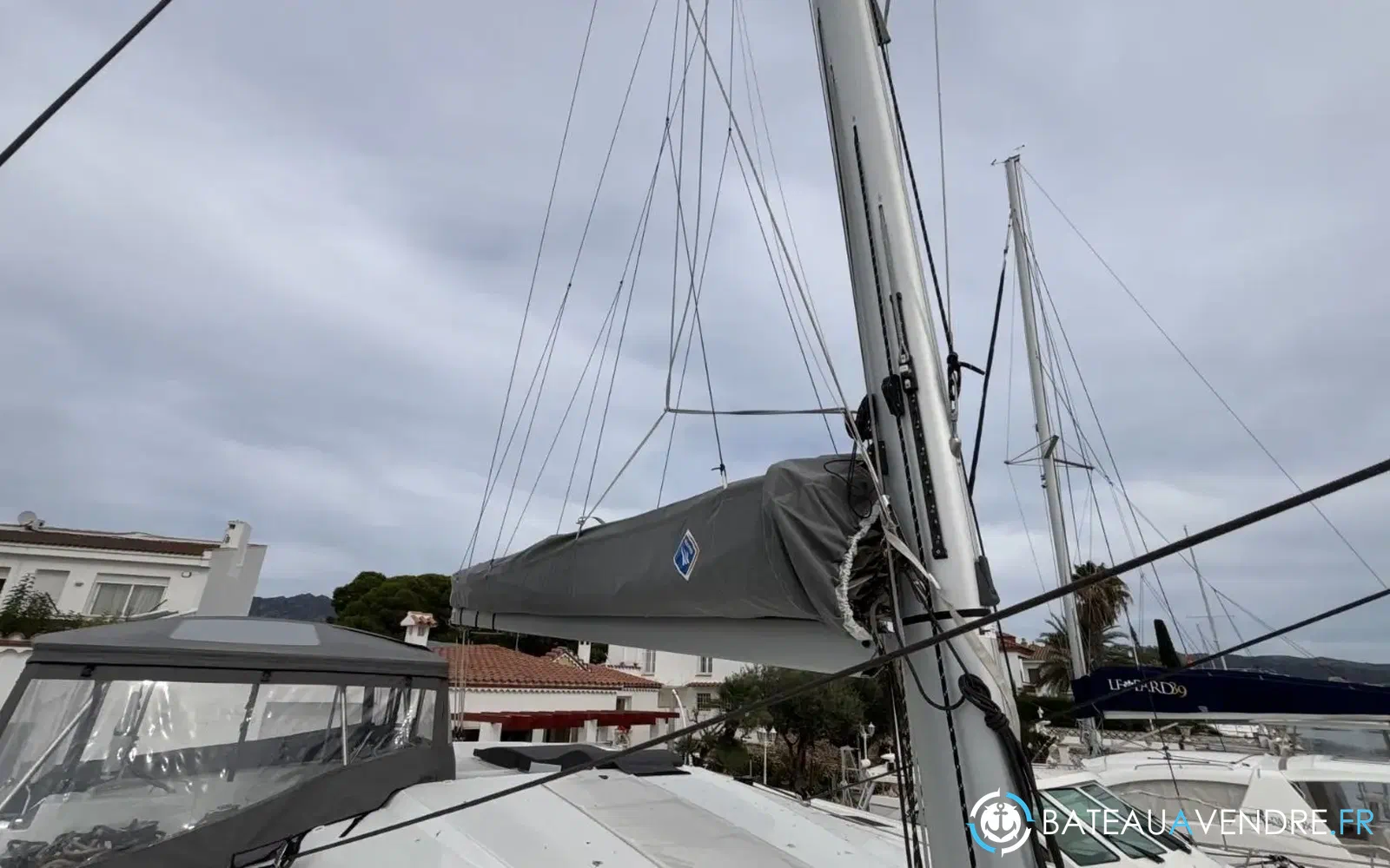 slider 15 Fountaine Pajot Astrea 42