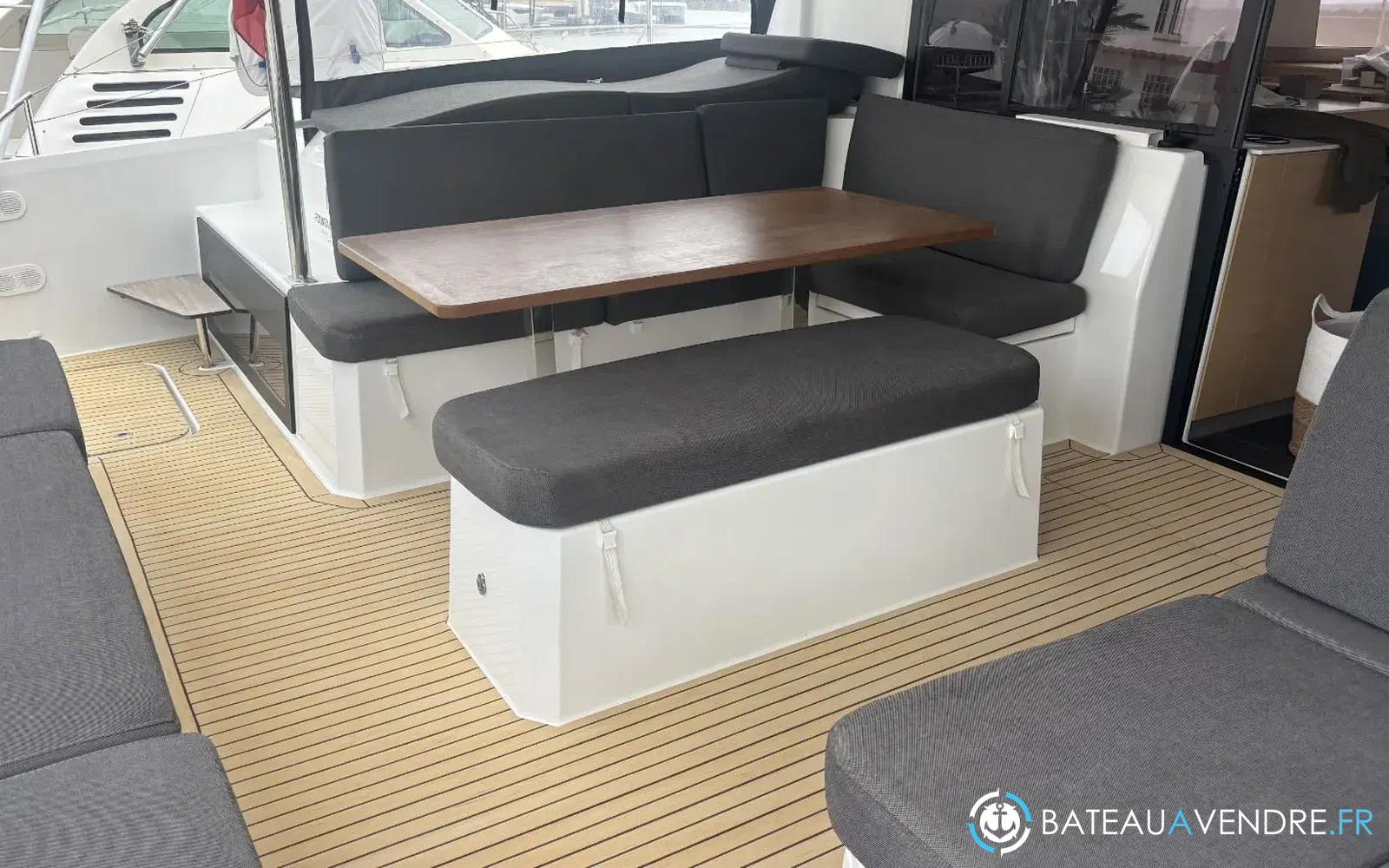 slider 16 Fountaine Pajot Astrea 42
