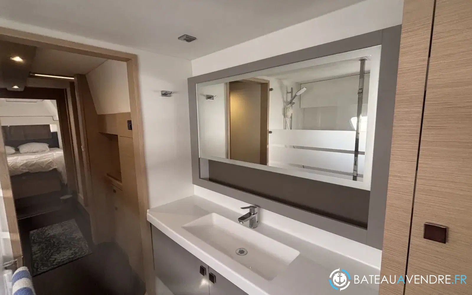 slider 20 Fountaine Pajot Astrea 42