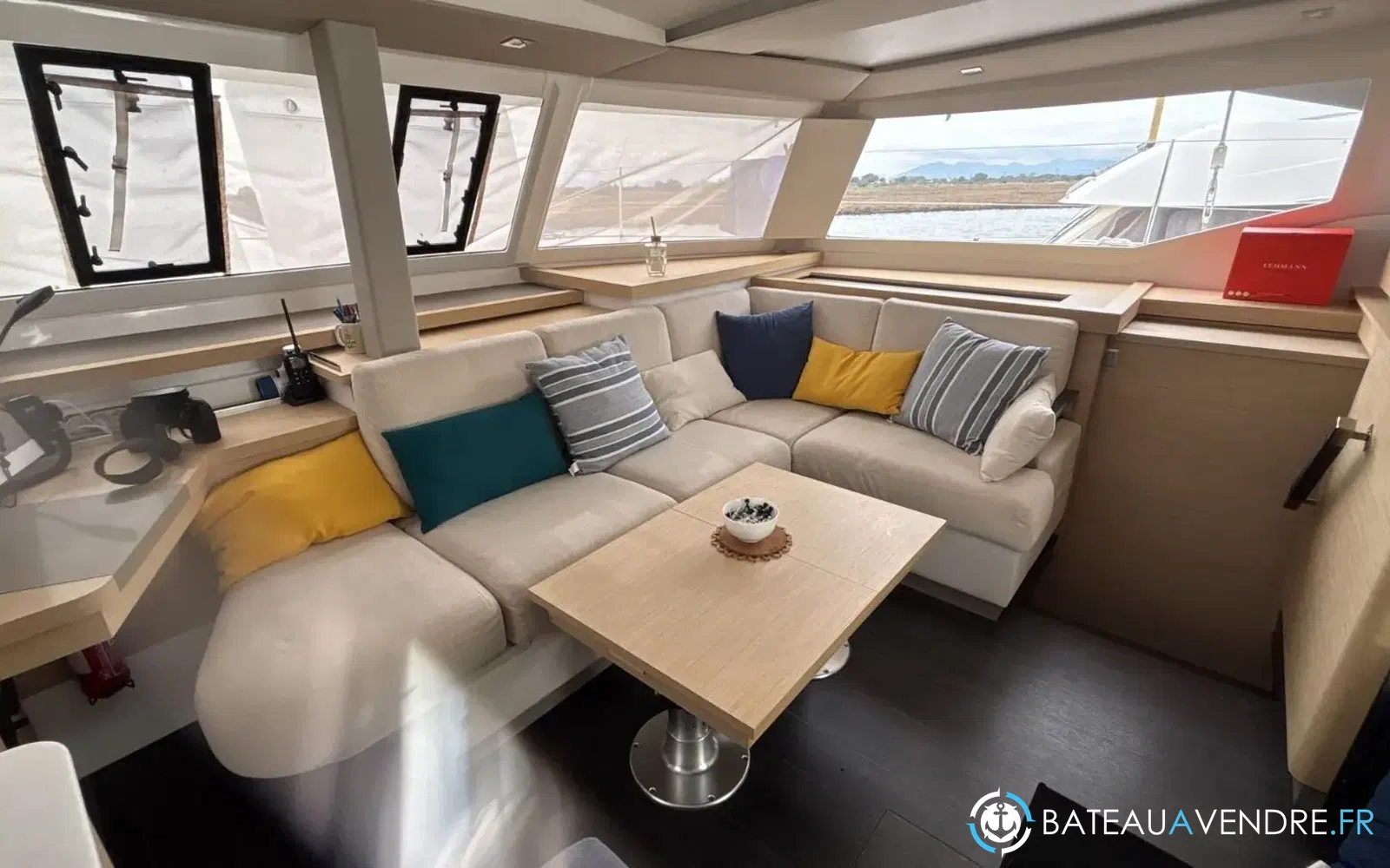 slider 26 Fountaine Pajot Astrea 42