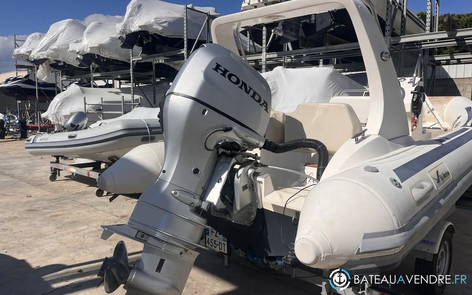 slider 1 5A Marine 520