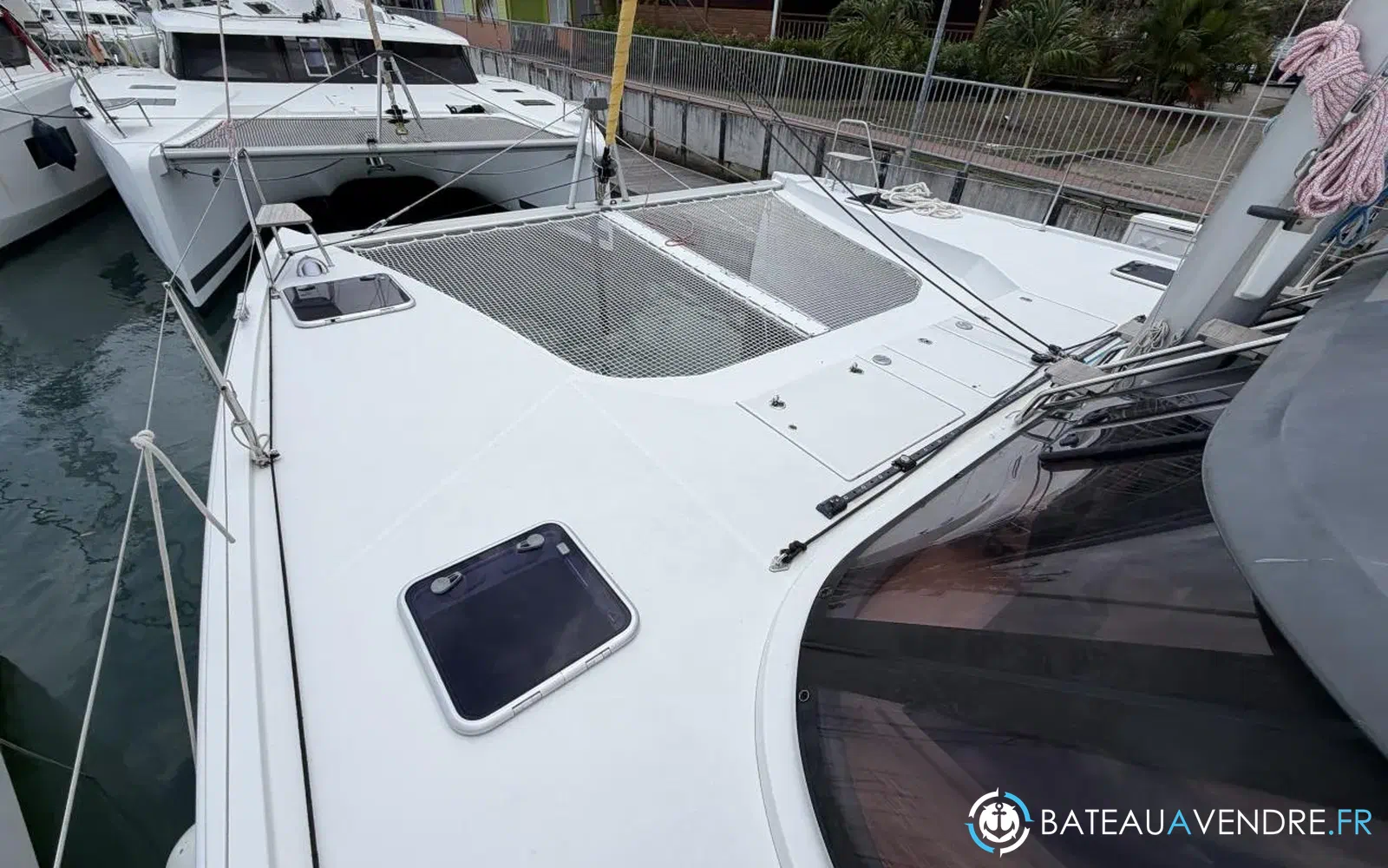 slider 10 Nautitech 40 Open