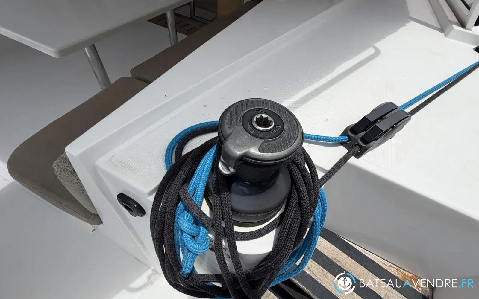 slider 17 Nautitech 40 Open