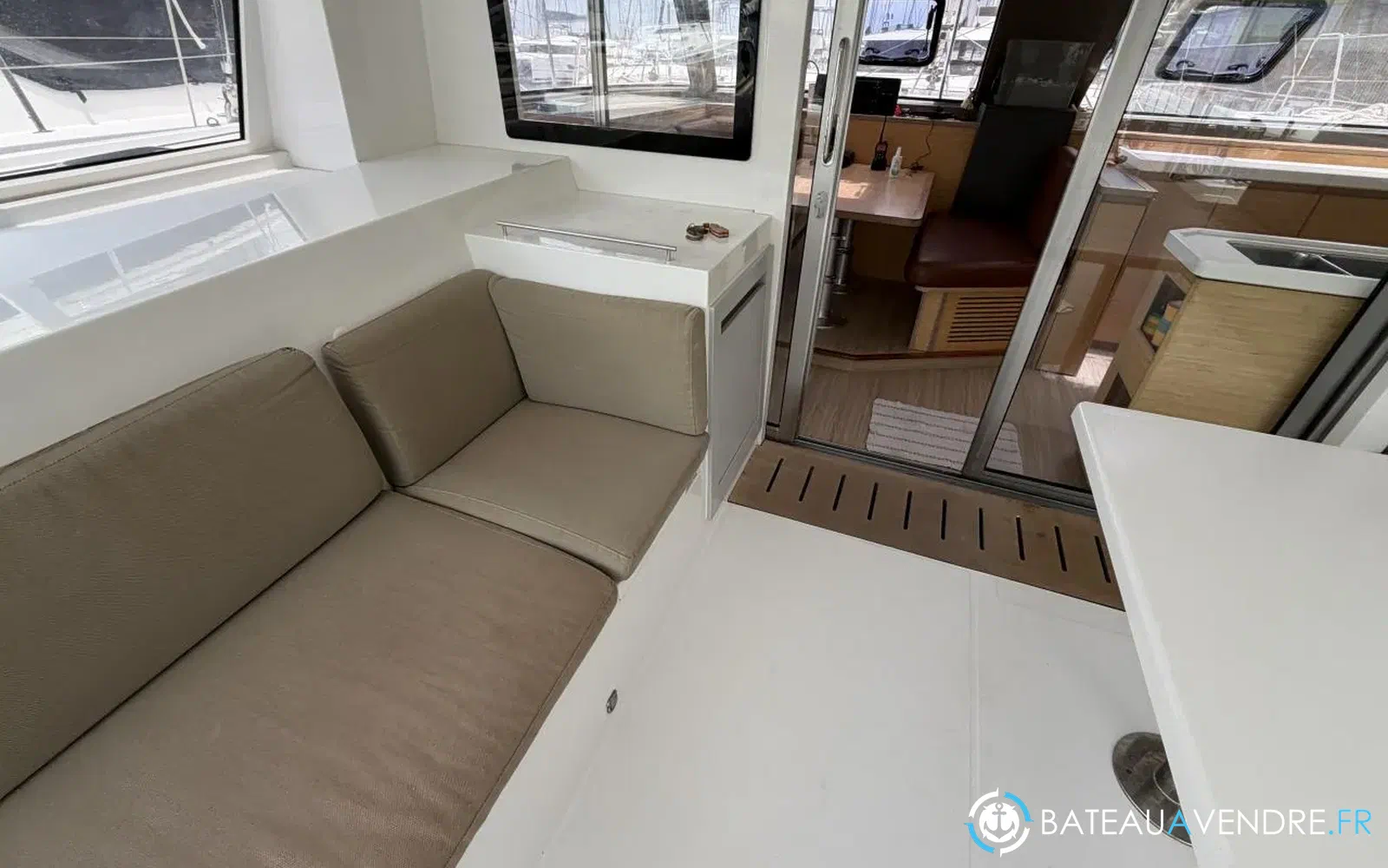slider 21 Nautitech 40 Open
