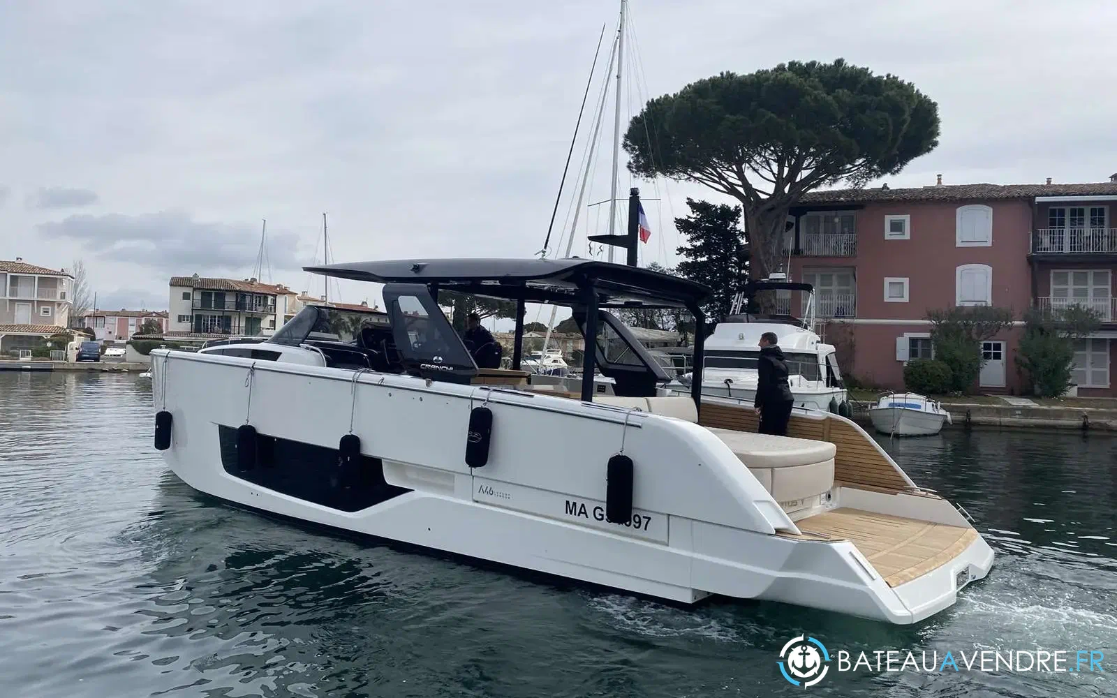 slider 0 Cranchi A46 Luxury Tender