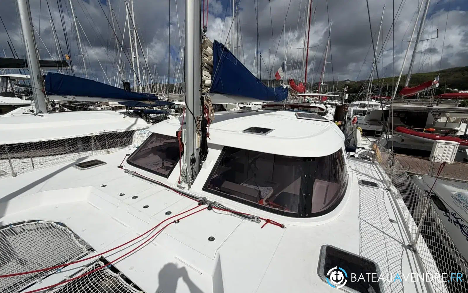 slider 10 Nautitech 40 Open