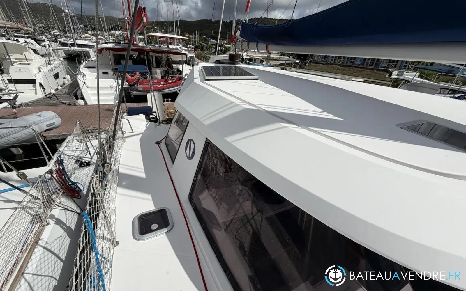slider 12 Nautitech 40 Open