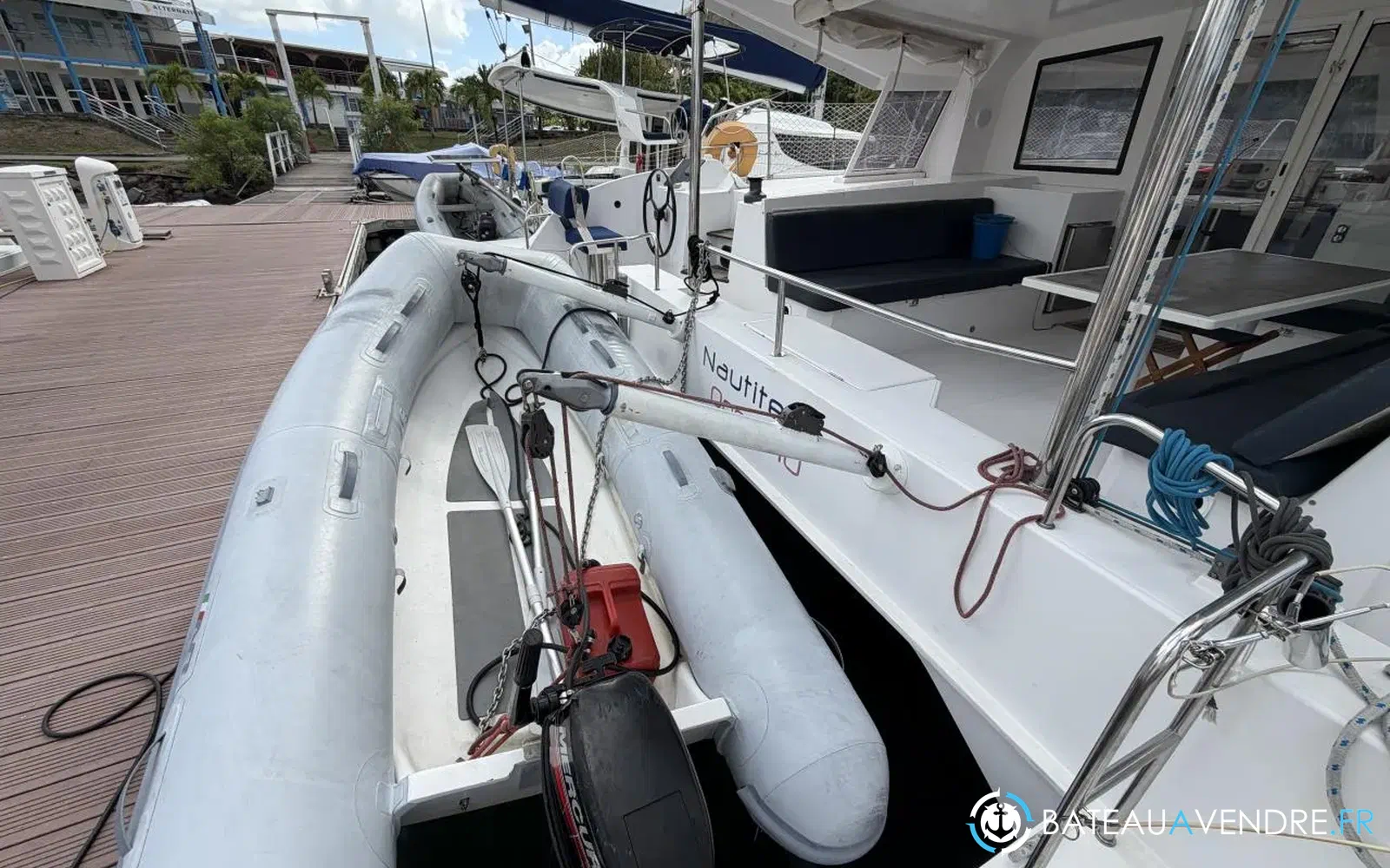slider 1 Nautitech 40 Open