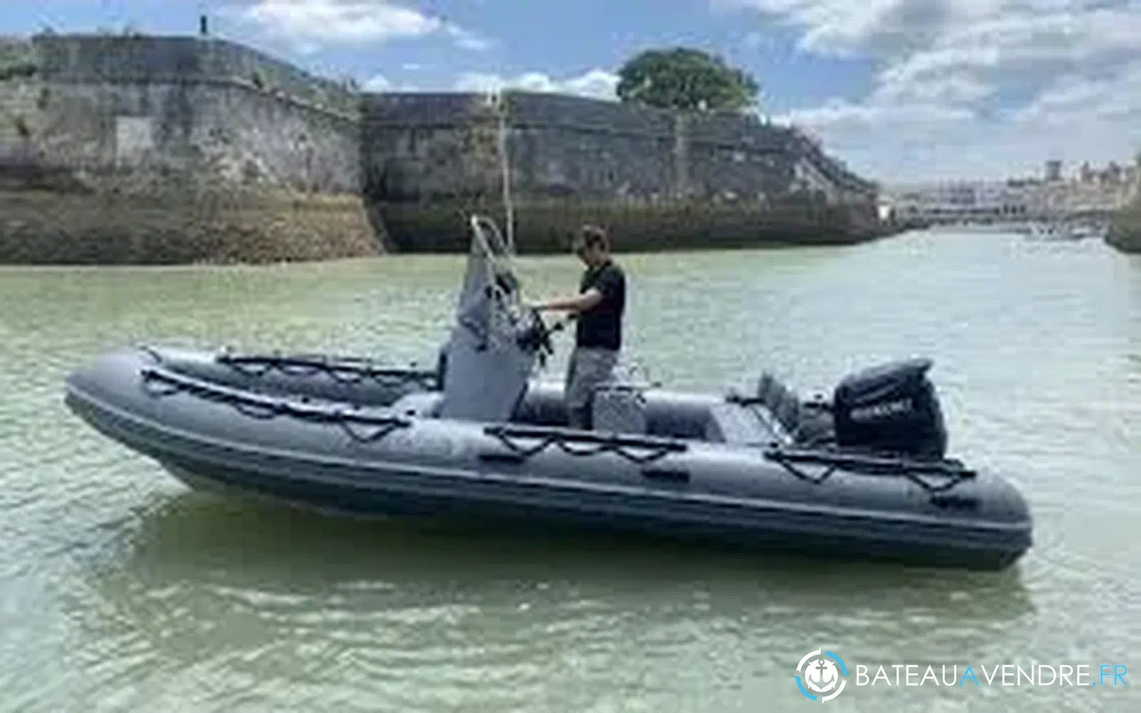 slider 3 3D Tender Patrol 600