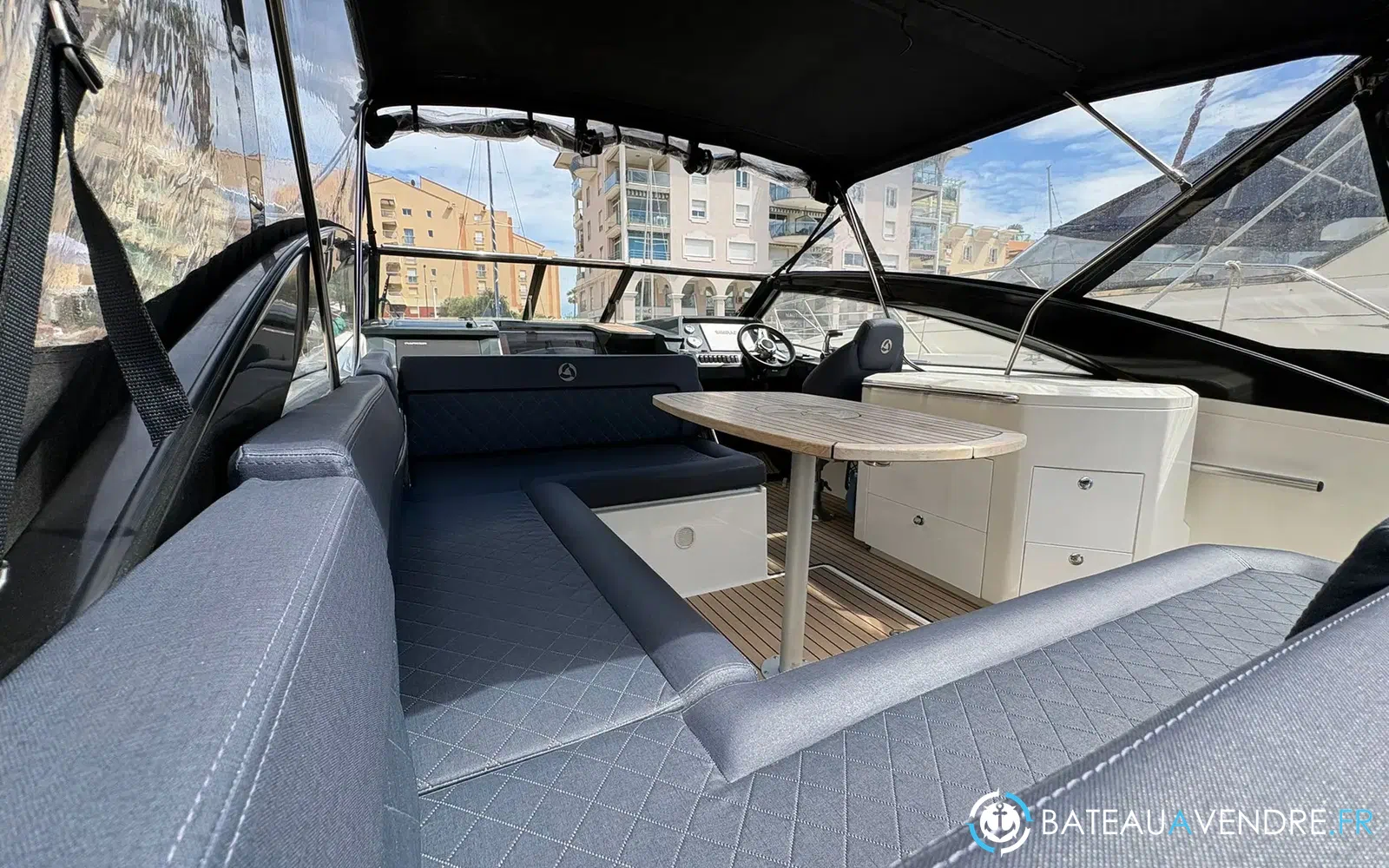 slider 6 Parker Voyager 850