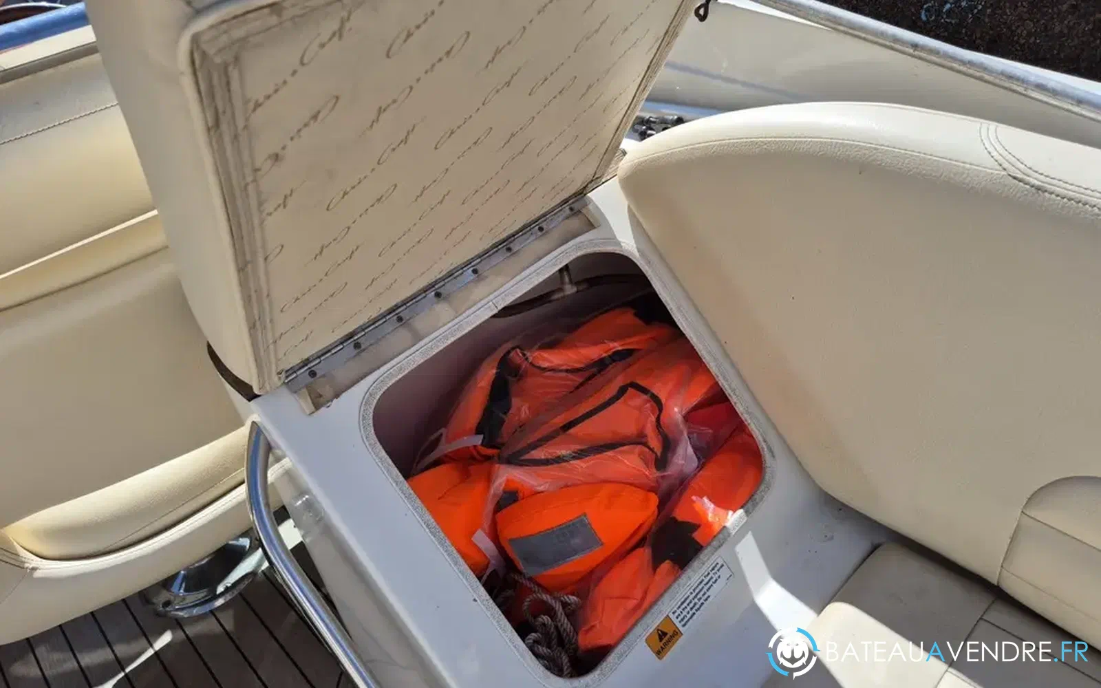 slider 25 Chris Craft Corsair 28