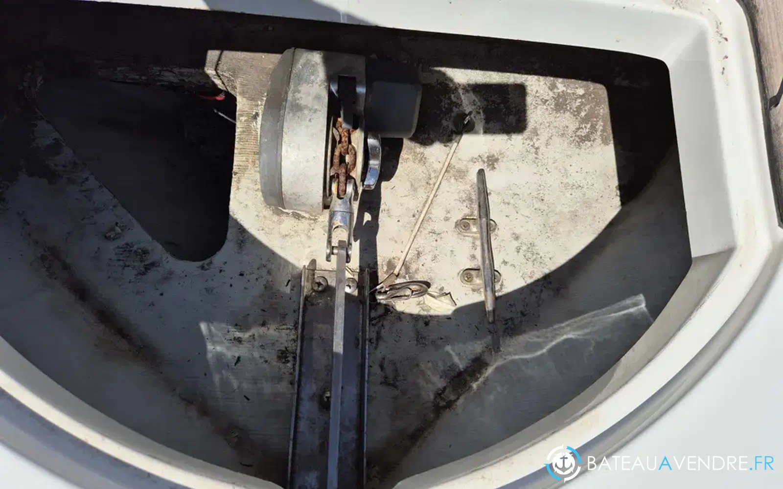 slider 32 Chris Craft Corsair 28