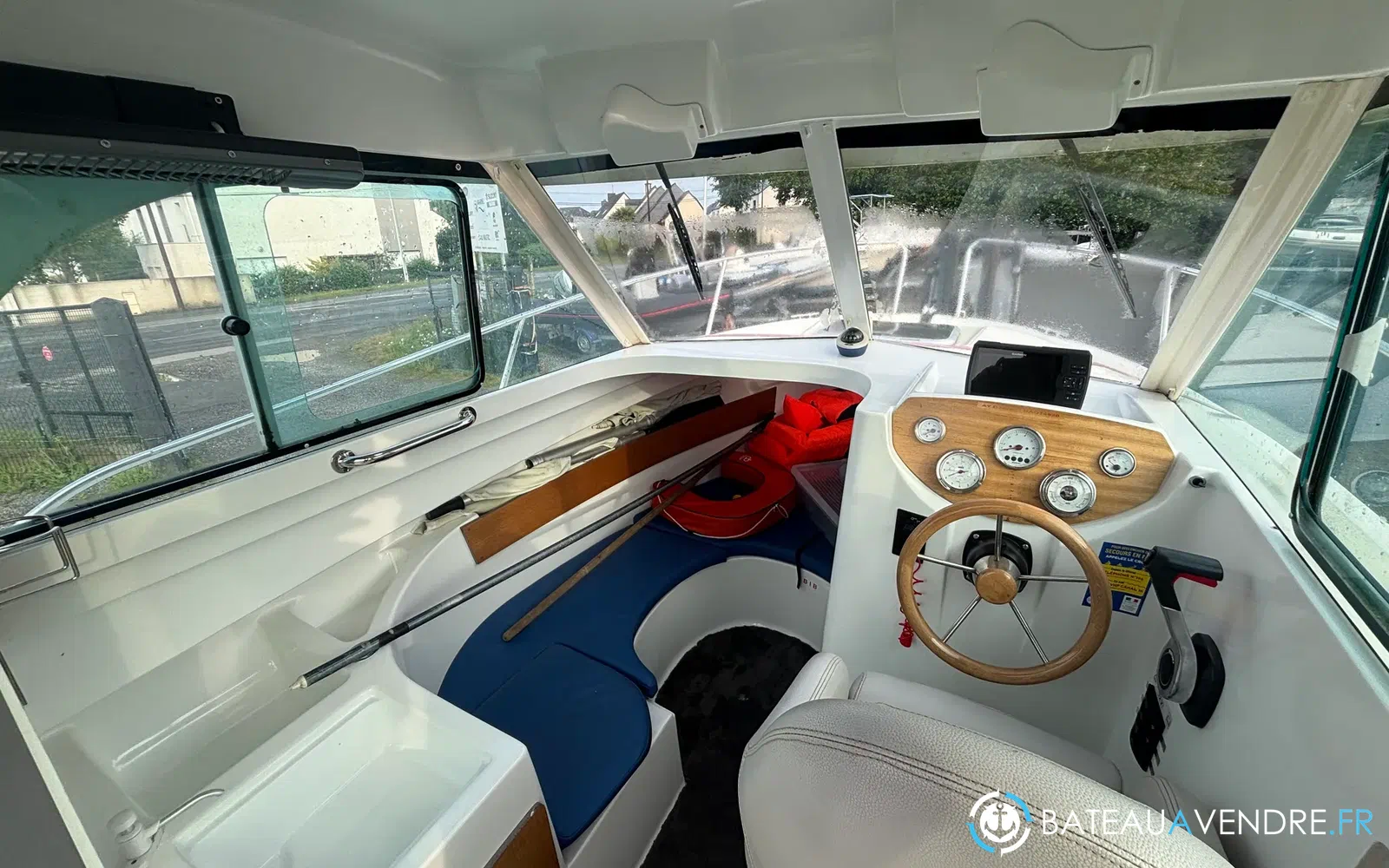 slider 4 Beneteau Antares 6.50 HB