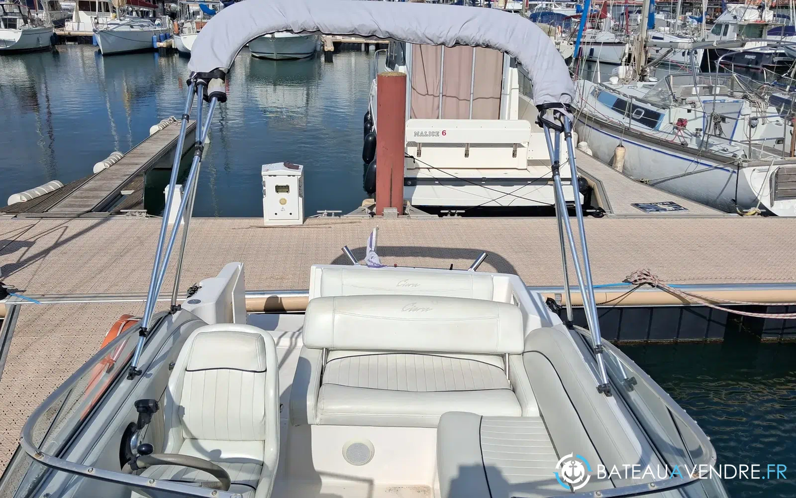 slider 10 Bayliner 2655 Cierra