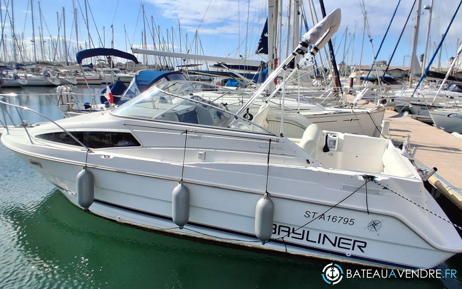 slider 1 Bayliner 2655 Cierra
