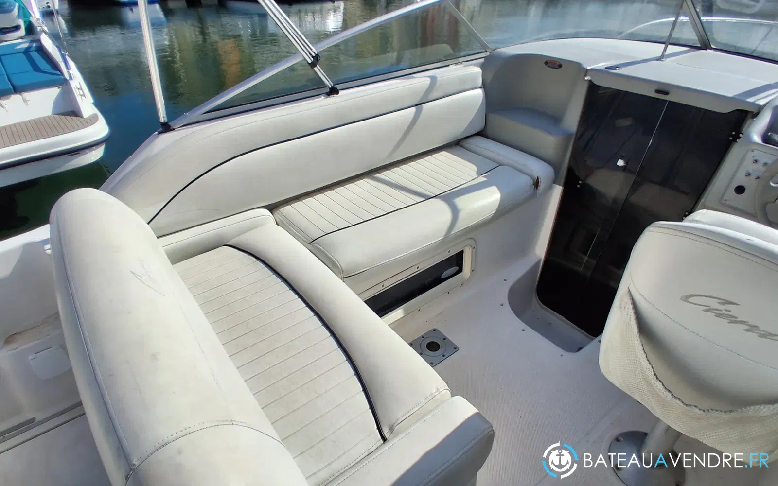 slider 7 Bayliner 2655 Cierra