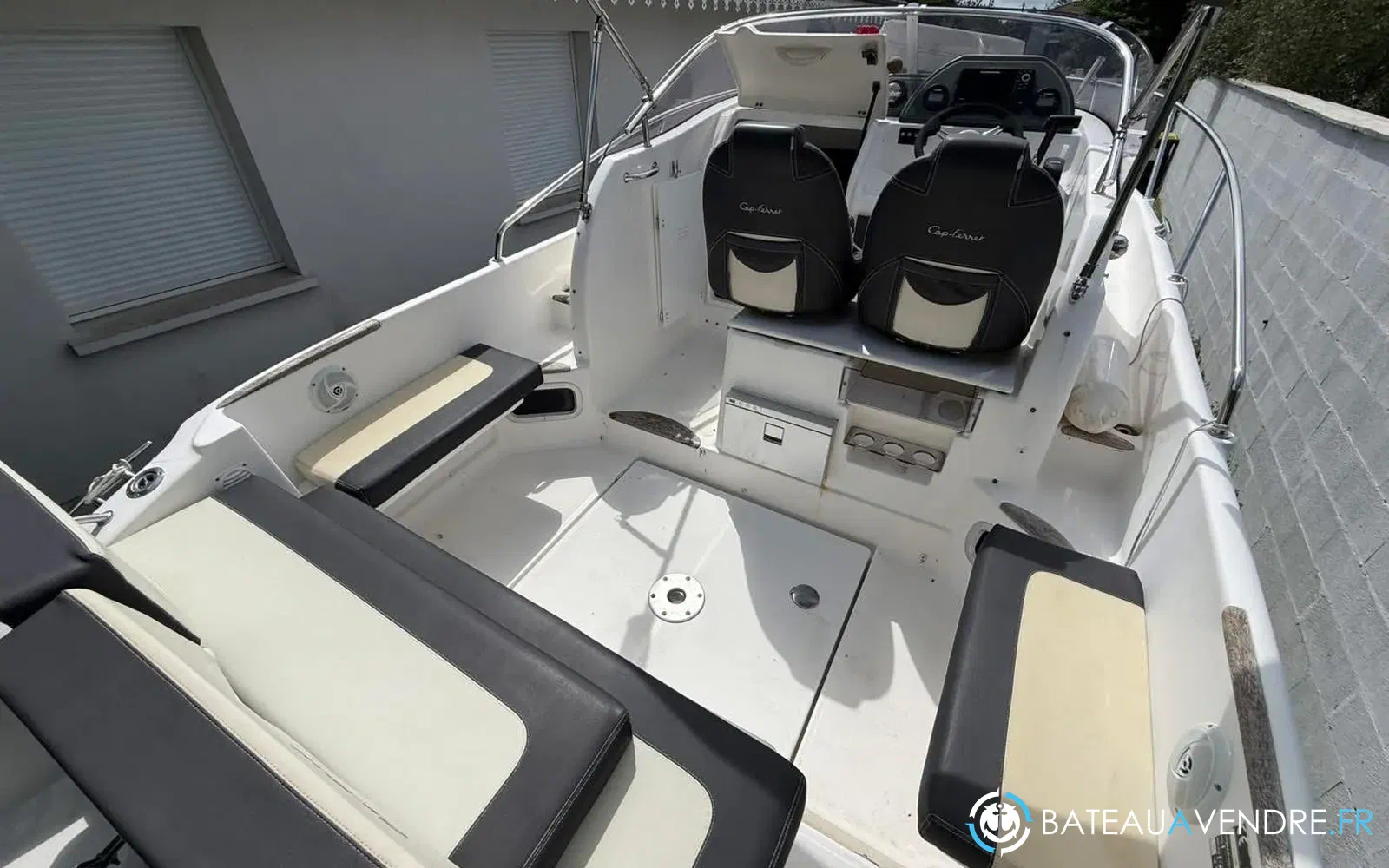 slider 24 B2 Marine 752